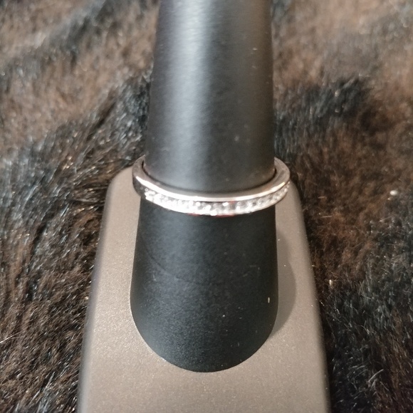 👸Beautiful CZ Ring👸 - Picture 4 of 8